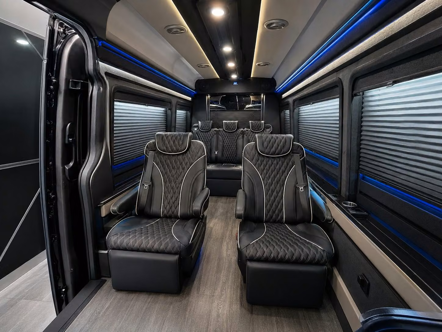 corporate group airport transfers in pomona reliable on time and built around your schedule