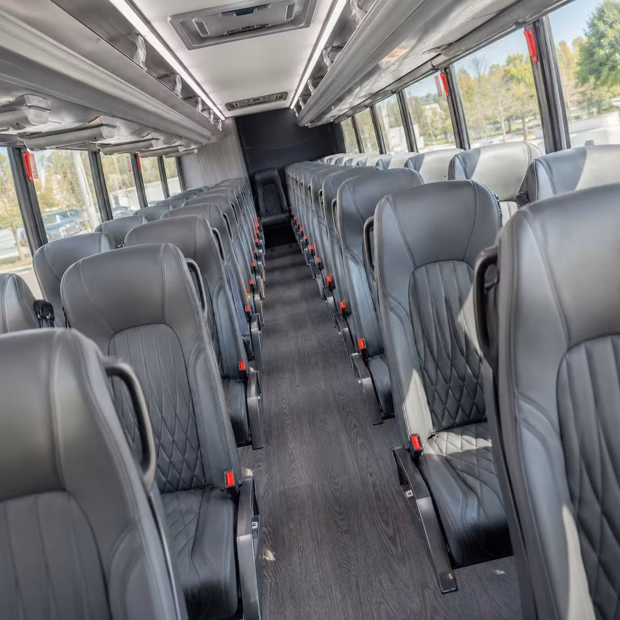 minibus rentals for cal poly pomona athletics and campus sports events