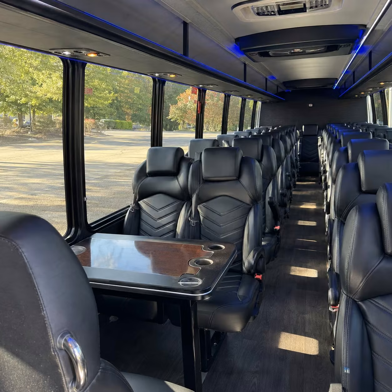 pomona 20 passenger minibus rental