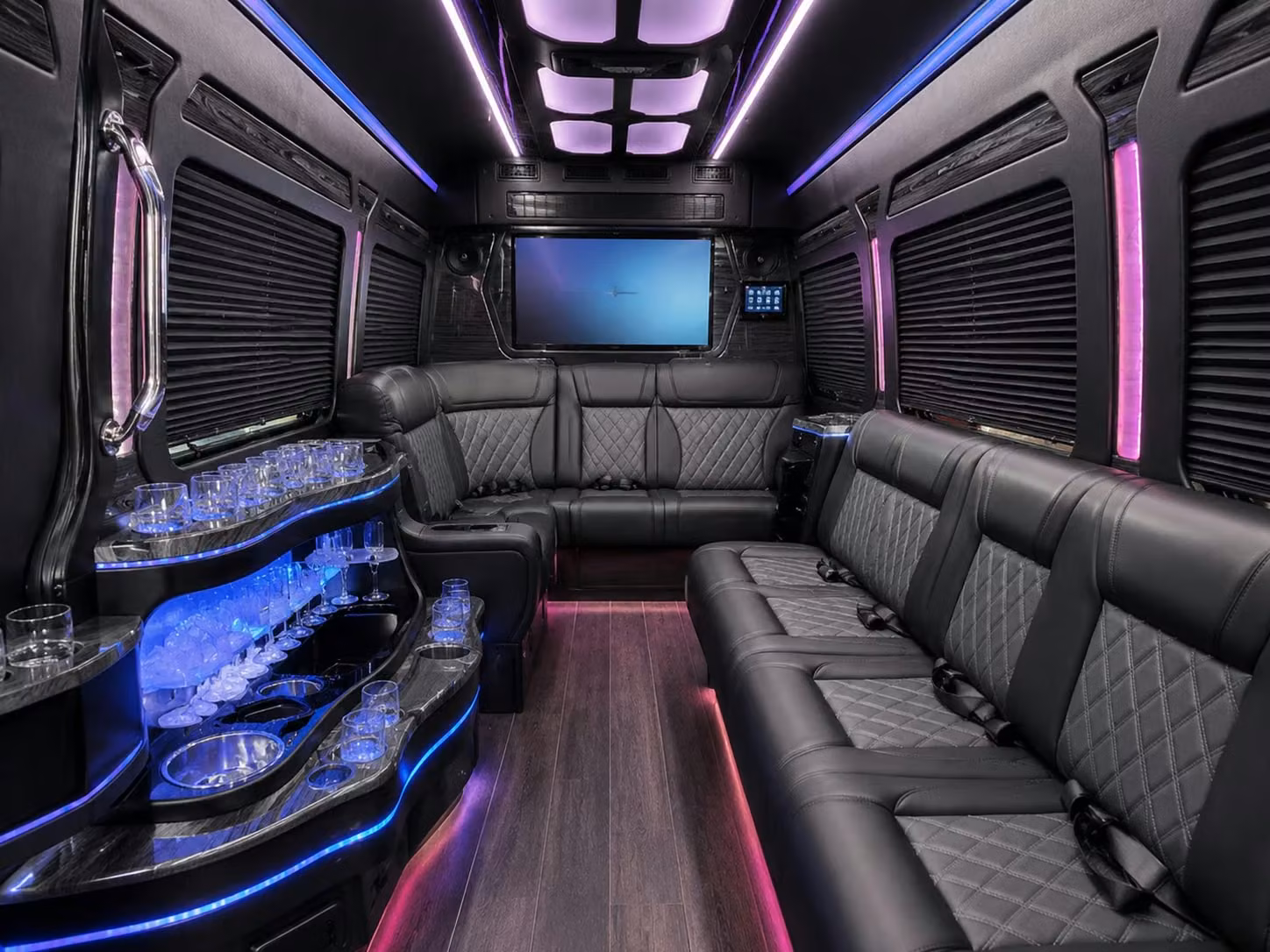 sports fan shuttle buses and game day transportation in pomona